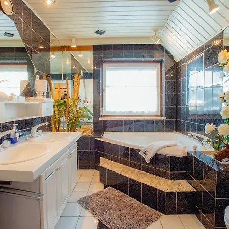 Seppi By Monicare זיפלד אין טירול