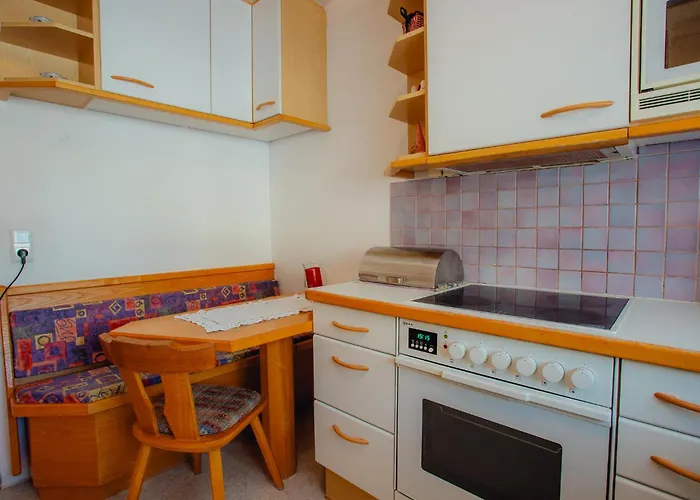 Seppi By Monicare Apartmán *